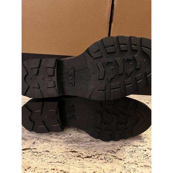 NEW IN BOX Teva Rowena Buckle Boots, Brown, Women's 7.5 - Picture 9 of 9